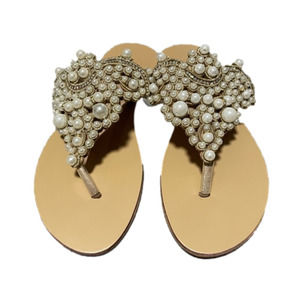 Faux Pearls Women’s Flipflop Sandals Size 7.5